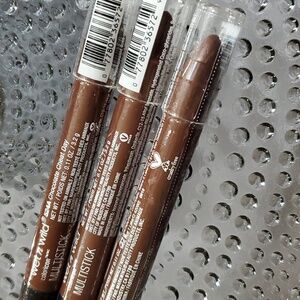 Wet n Wild 524A Multistick Bundle of 3